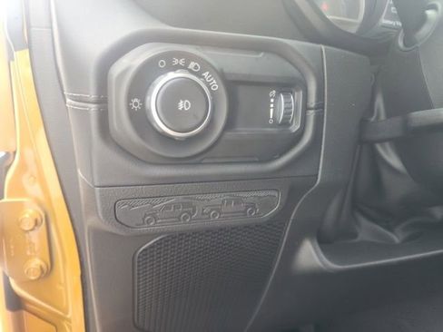 New 2026 Jeep Wrangler Unlimited Sahara AWD/4WD image 13