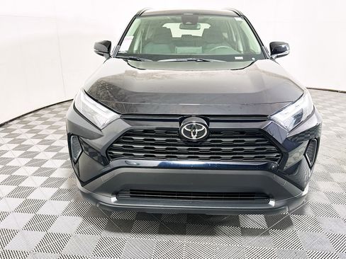 Used 2025 Toyota RAV4 LE AWD/4WD image 8