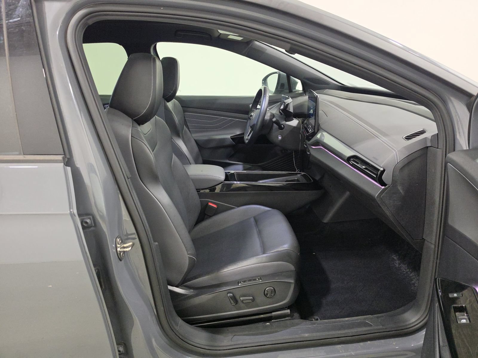 Used 2023 Volkswagen ID.4 Pro S AWD/4WD image 23