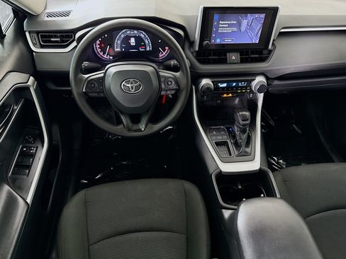 Used 2024 Toyota RAV4 LE FWD image 17