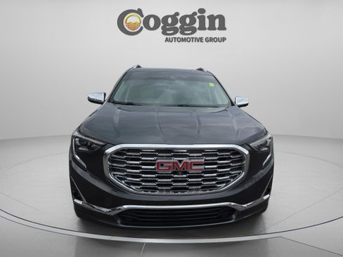 Used 2019 GMC Terrain Denali w/ Advanced Safety Package image 8