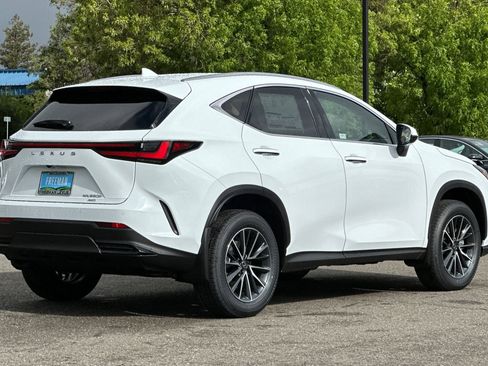 New 2026 Lexus NX 350h AWD w/ Premium Package image 4