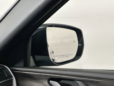 Certified 2024 Jeep Grand Cherokee Limited image 28