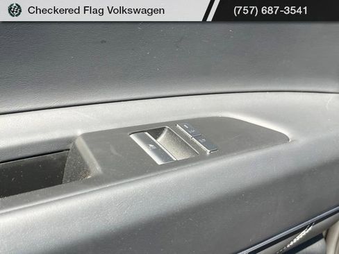 Used 2025 Genesis GV80 2.5T Standard AWD/4WD image 24