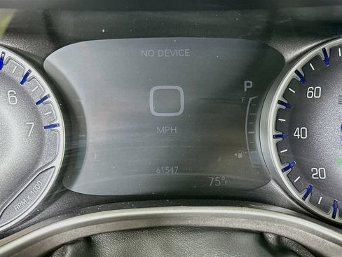 Certified 2023 Chrysler Pacifica Touring-L FWD image 20