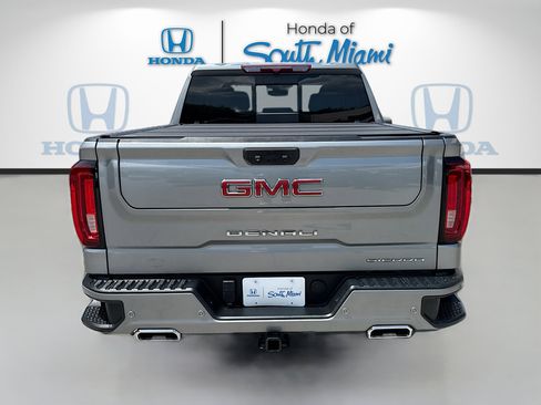 Used 2023 GMC Sierra 1500 Denali AWD/4WD image 6