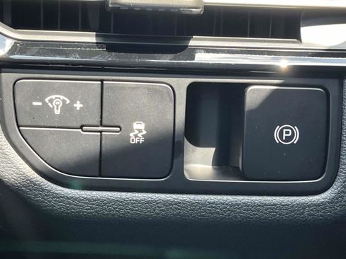 New 2026 Kia Sportage LX FWD image 25