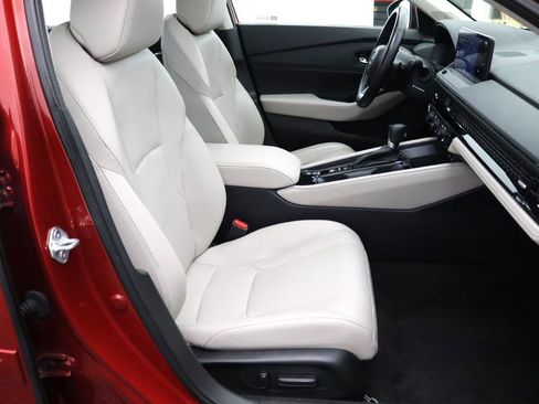 Used 2023 Honda Accord Touring image 14
