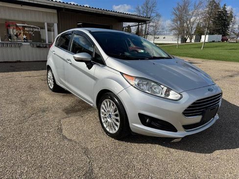 Used 2015 Ford Fiesta Titanium image 1
