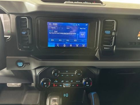 Used 2023 Ford Bronco Black Diamond image 20