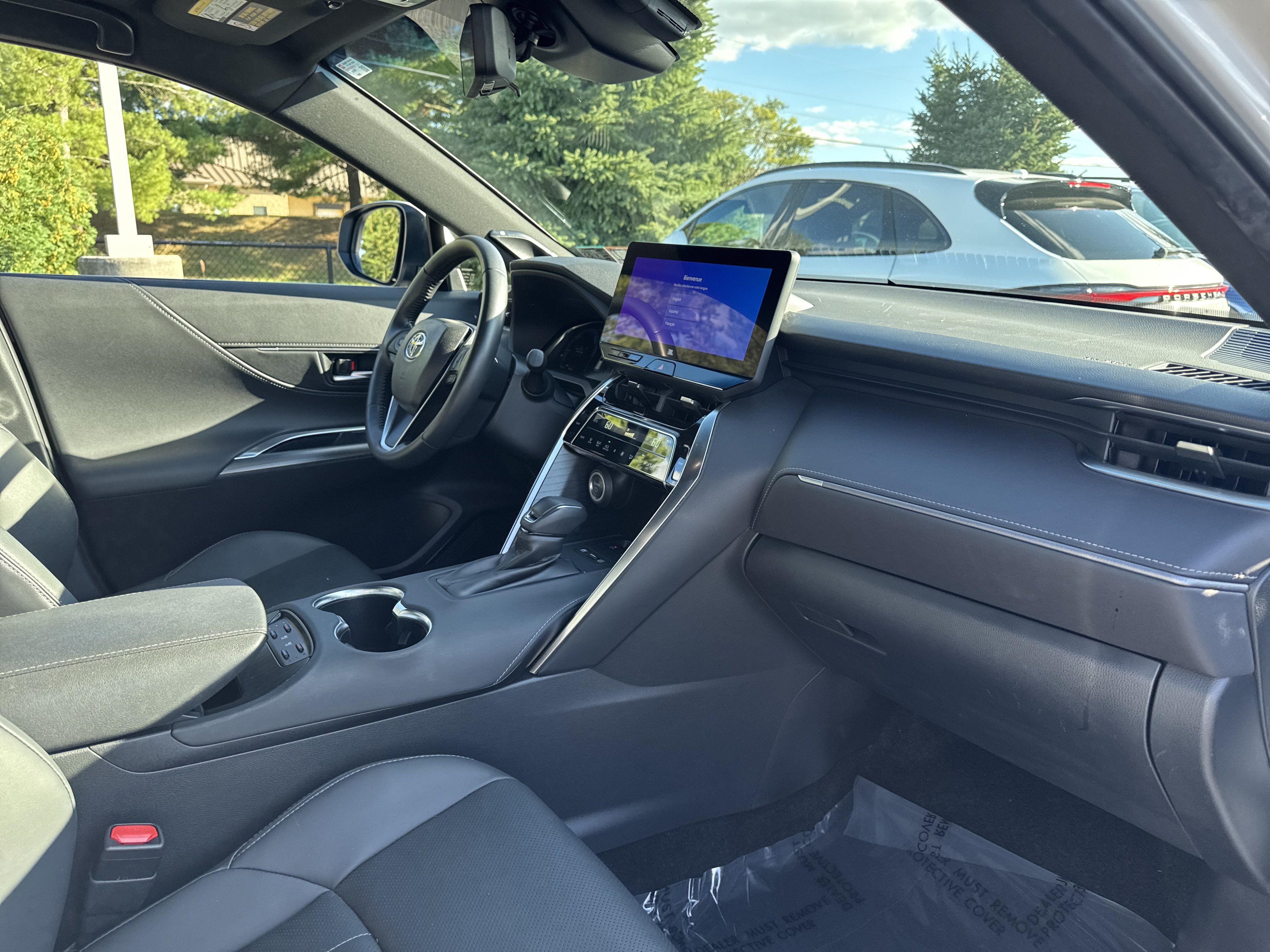 Used 2023 Toyota Venza Limited AWD/4WD image 16