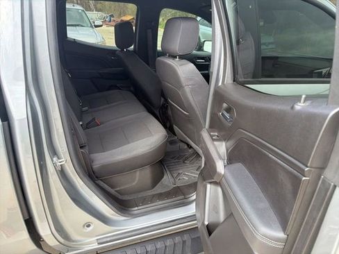 Used 2023 Chevrolet Colorado LT w/ LT Convenience Package II image 21