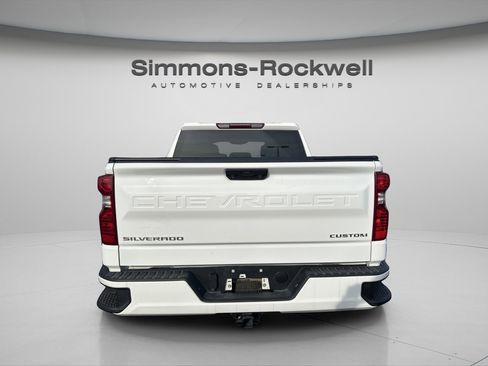 Used 2022 Chevrolet Silverado 1500 Custom image 5