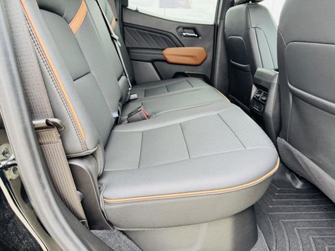 Used 2024 GMC Canyon AT4 w/ AT4 Premium Package image 33