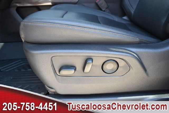 Used 2025 Chevrolet Silverado 2500 LTZ w/ LTZ Premium Package AWD/4WD image 23