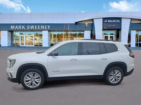 Used 2024 GMC Acadia Elevation w/ Luxury Package AWD/4WD image 5
