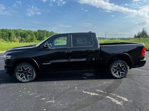 New 2025 RAM 1500 Laramie AWD/4WD image 7