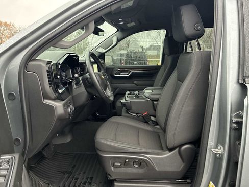 Used 2024 Chevrolet Silverado 1500 LT image 19