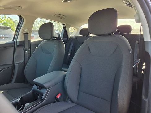 New 2026 Kia K4 LXS image 23