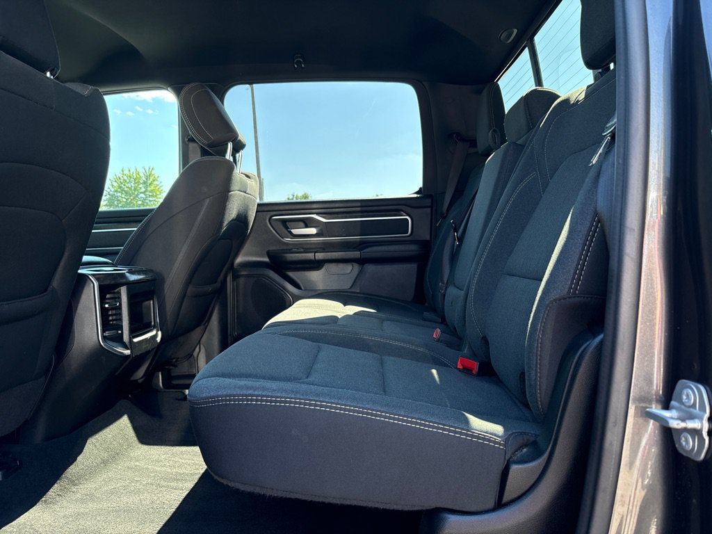 Used 2021 RAM 1500 Big Horn AWD/4WD image 13