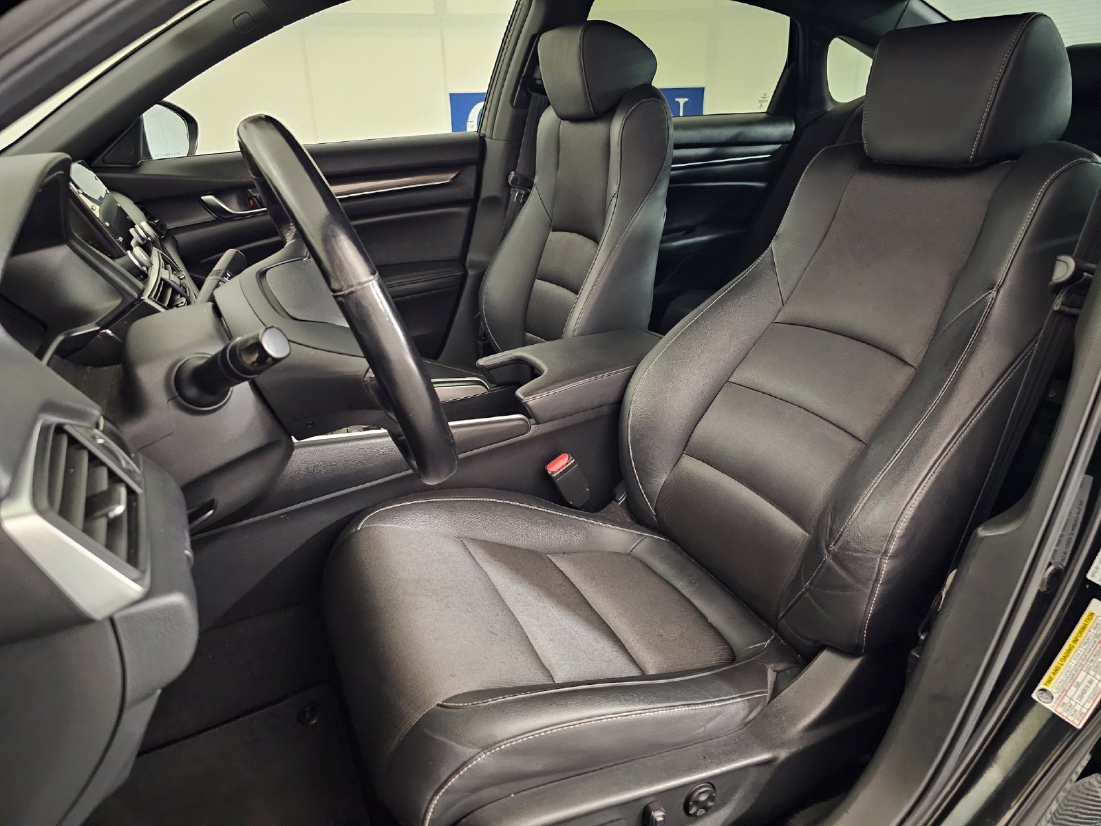 Used 2019 Honda Accord Sport image 5
