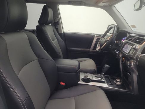 Used 2018 Toyota 4Runner SR5 Premium AWD/4WD image 21