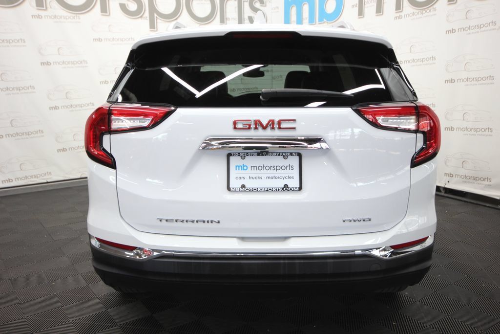 Used 2023 GMC Terrain SLT AWD/4WD image 5