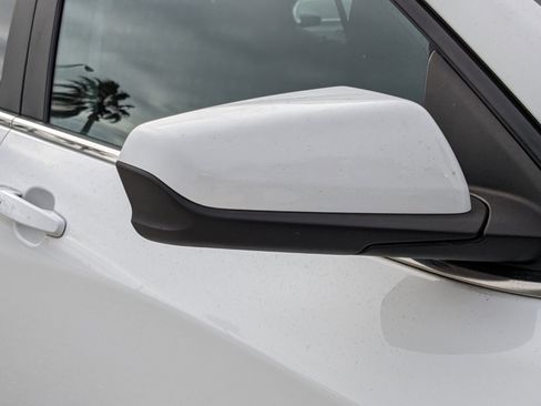 Used 2021 Chevrolet Equinox LT FWD image 12