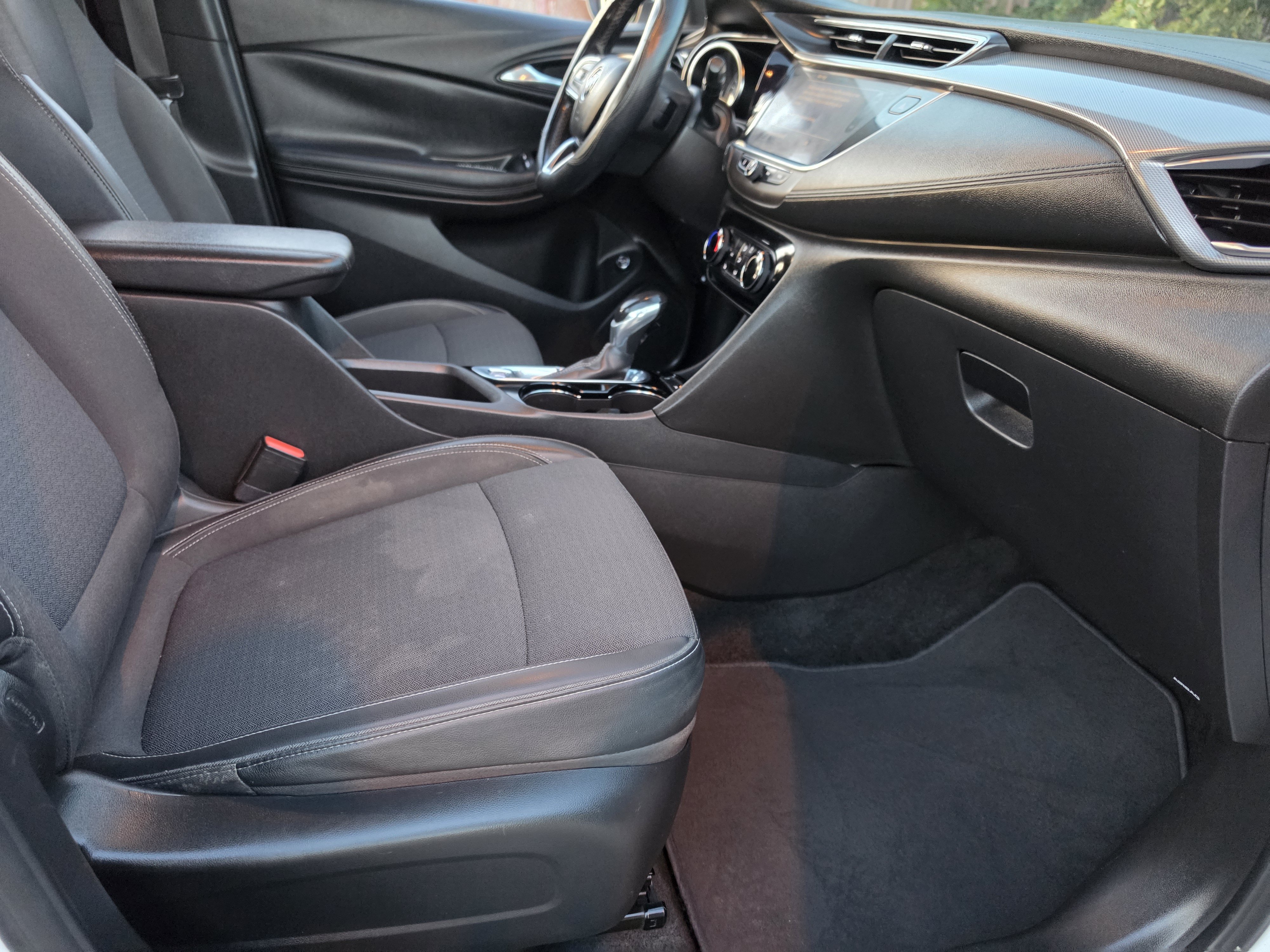 Used 2020 Buick Encore GX Preferred w/ Cold Weather Comfort Package FWD image 15