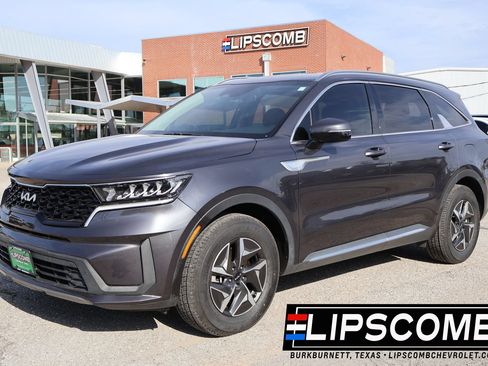 Used 2022 Kia Sorento S FWD image 1