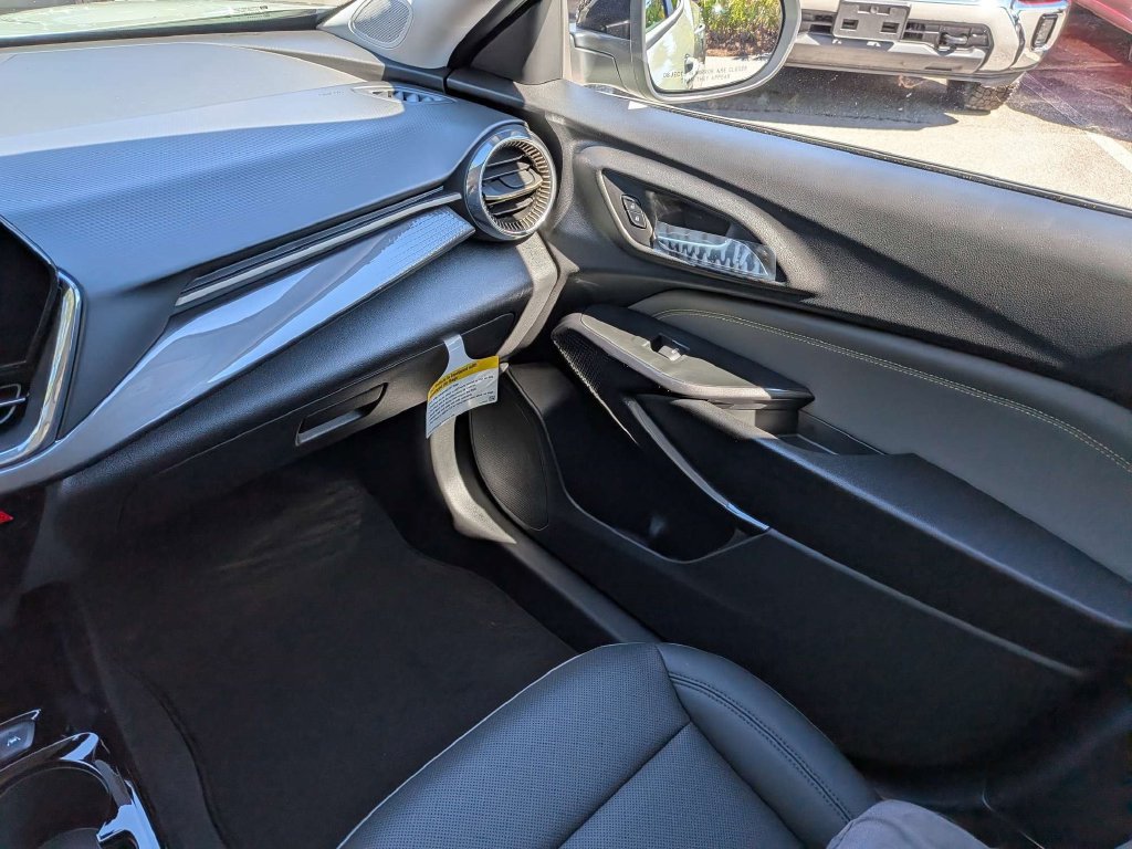New 2026 Chevrolet Trax ACTIV w/ Driver Confidence Package FWD image 19