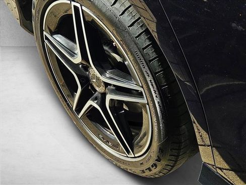 Used 2022 Mercedes-Benz E 350 4MATIC Sedan image 7