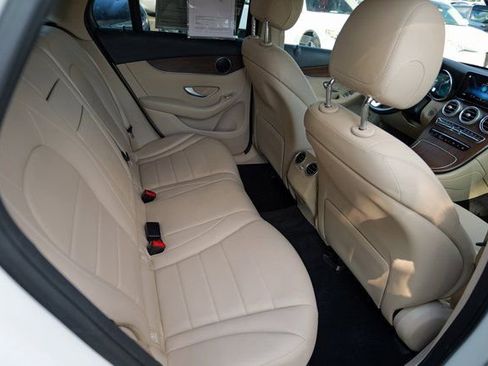 Used 2022 Mercedes-Benz GLC 300 GLC 300 image 28