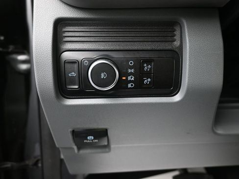 Used 2025 Ford F350 XLT image 12