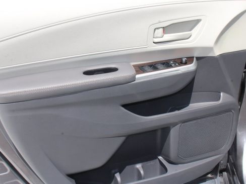 Certified 2023 Toyota Sienna LE FWD image 10