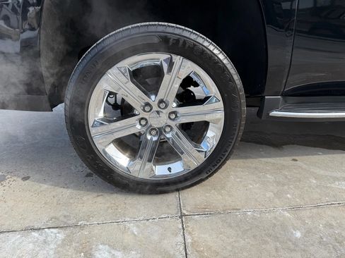 Used 2019 GMC Yukon XL SLT image 70