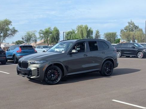 New 2026 BMW X5 xDrive40i w/ M Sport Package AWD/4WD image 2