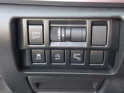 Certified 2023 Subaru Crosstrek 2.5i Limited w/ Moonroof Package image 26