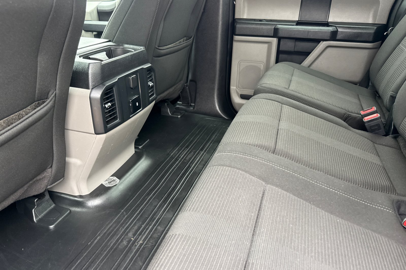 Used 2018 Ford F150 4x4 SuperCrew image 14
