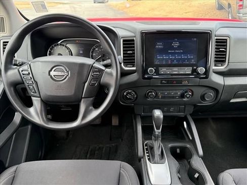 Certified 2024 Nissan Frontier SV image 12