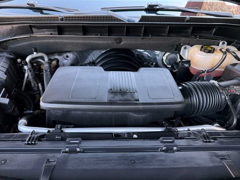 Used 2023 GMC Yukon Denali AWD/4WD image 17