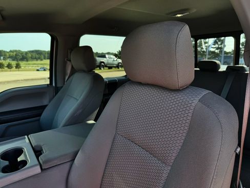 Used 2020 Ford F150 XLT w/ Equipment Group 302A Luxury AWD/4WD image 14