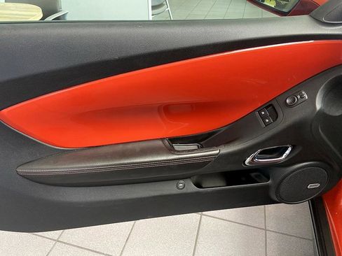 Used 2010 Chevrolet Camaro SS w/ LPO, Ground Effects Package image 7