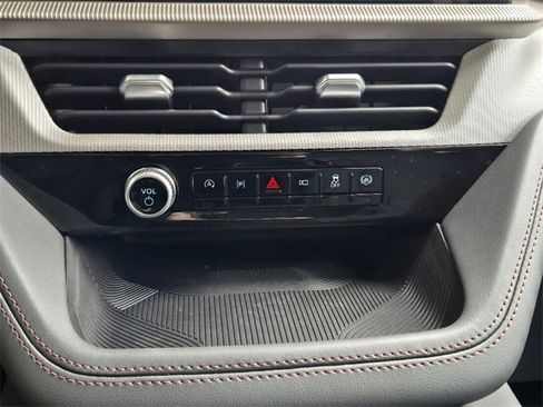 New 2025 Ford Explorer Active image 15