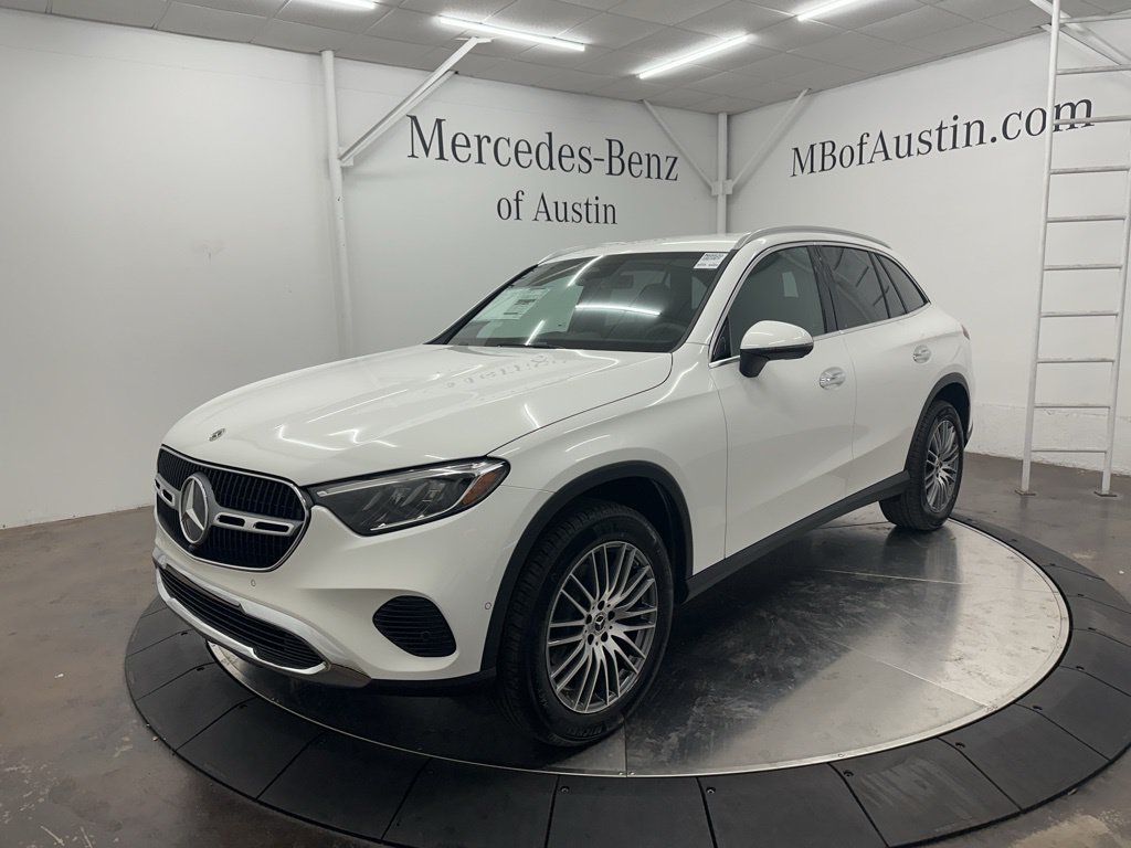 Used 2026 Mercedes-Benz GLC 300 image 3