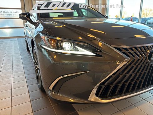 Used 2023 Lexus ES 350 w/ Premium Package image 28