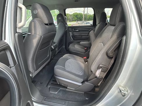 Used 2017 Chevrolet Traverse LT FWD image 5