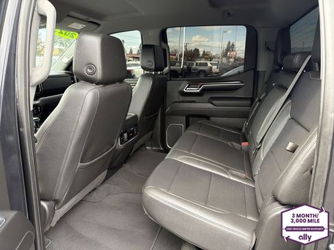 Used 2023 GMC Sierra 1500 SLT w/ SLT Premium Package RWD image 11