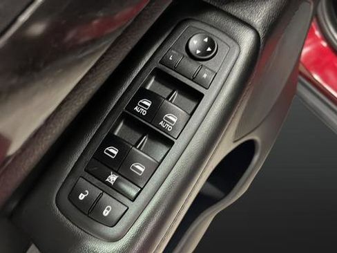 Used 2018 Jeep Grand Cherokee Laredo AWD/4WD image 20