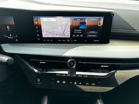 Used 2025 Nissan Murano SL image 43